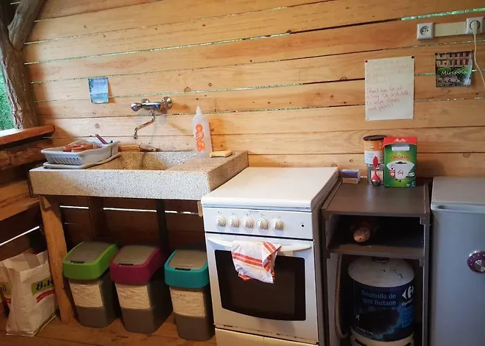 Sainte Camelle Saint-Victor-Rouzaud